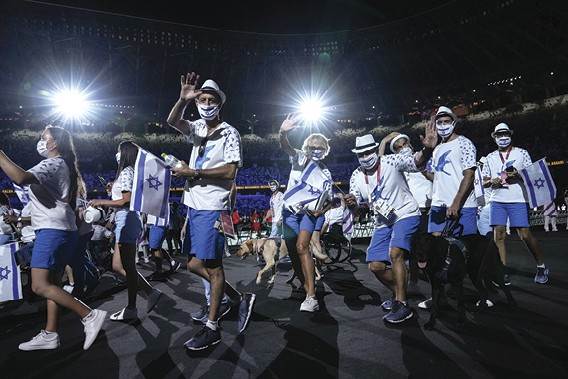 משחקי הרעבה | מאת מיקי גיצין