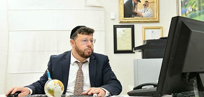 לסדוק את החומות | טור עורך מאת יהודה שוחט