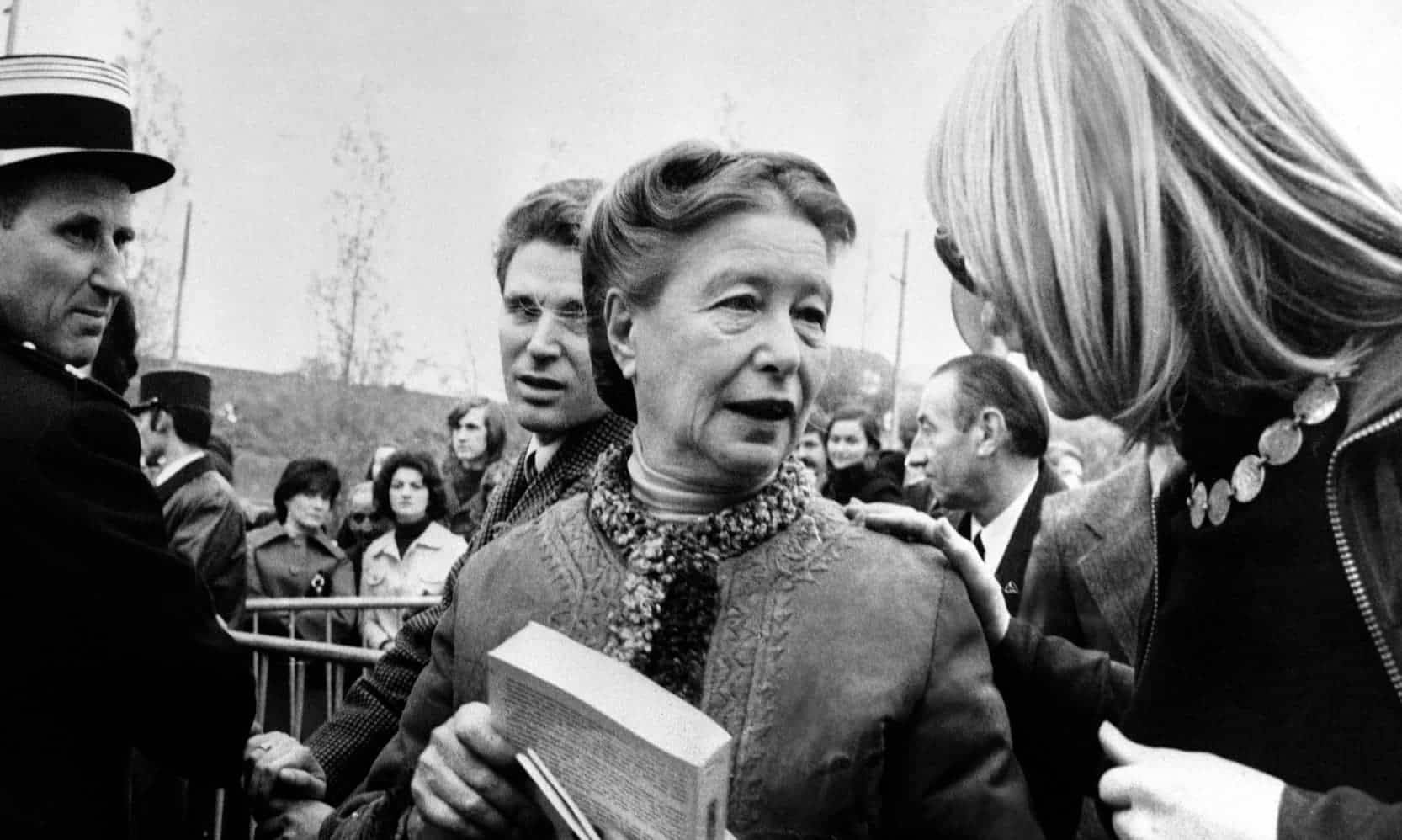 "גם גבר החש אהדה כלפי אישה לעולם לא יבין את מצבה" | ראיון מן המתים