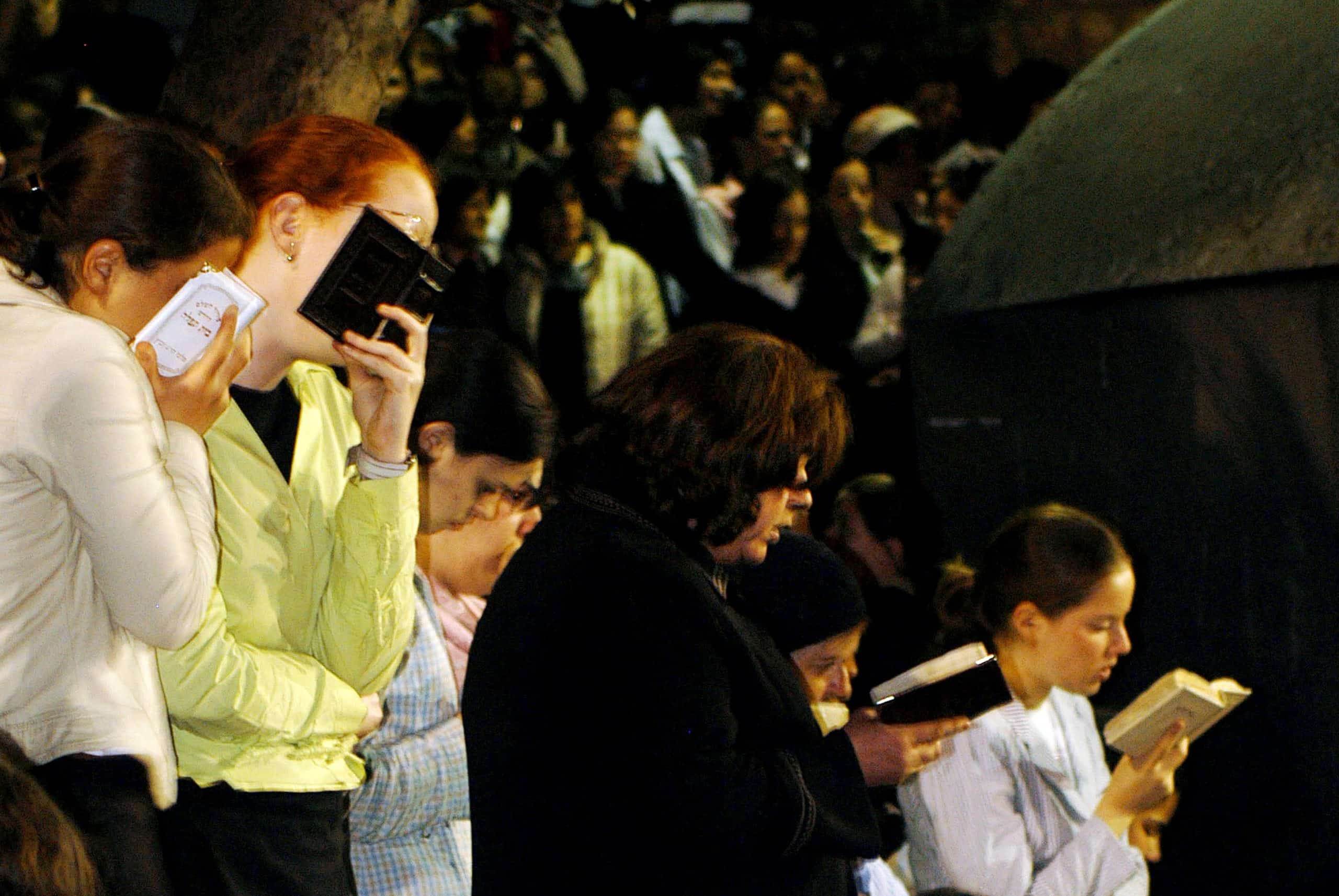 דרוש מרד נשים