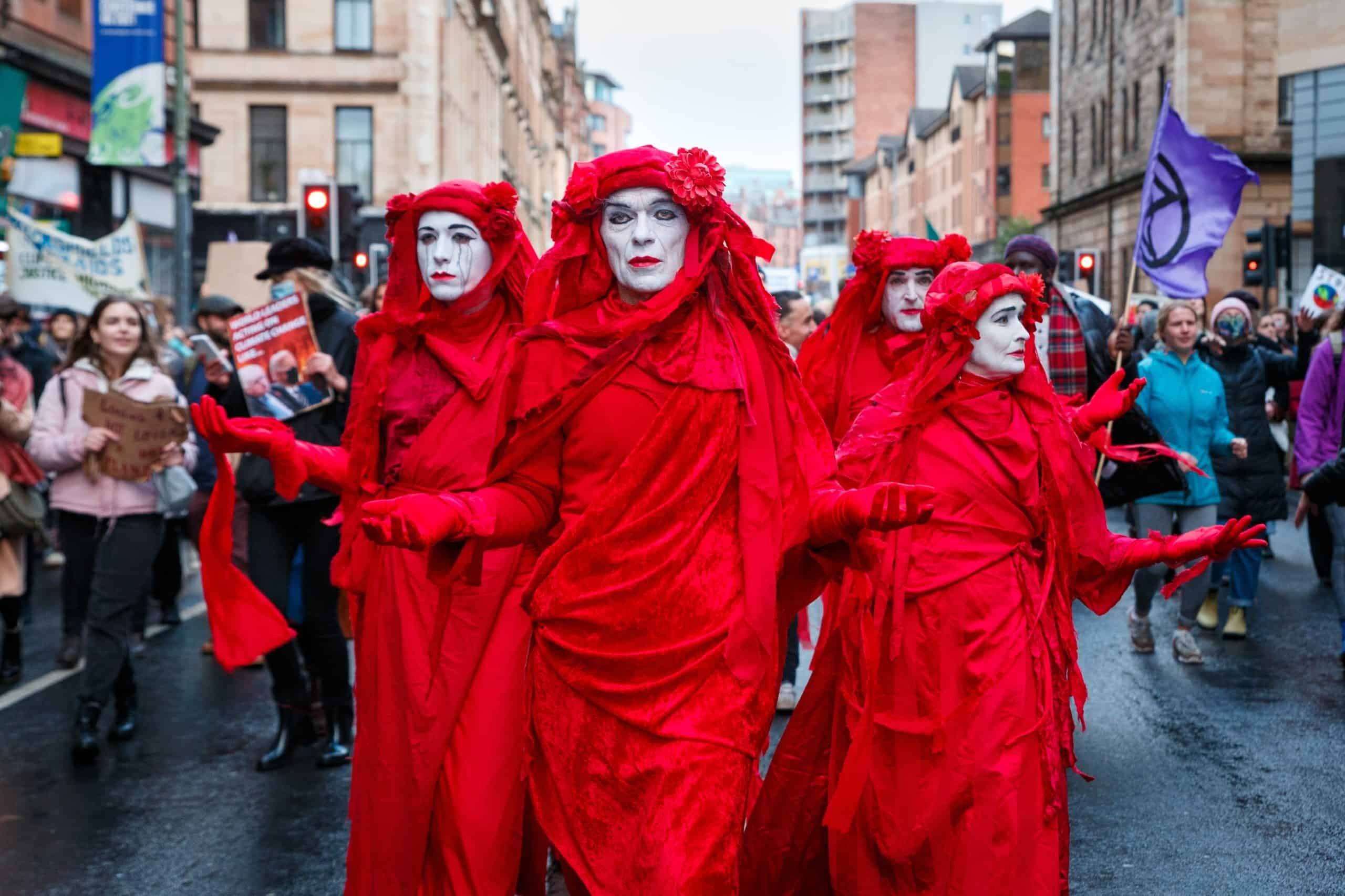 משהו ללבוש להפגנה