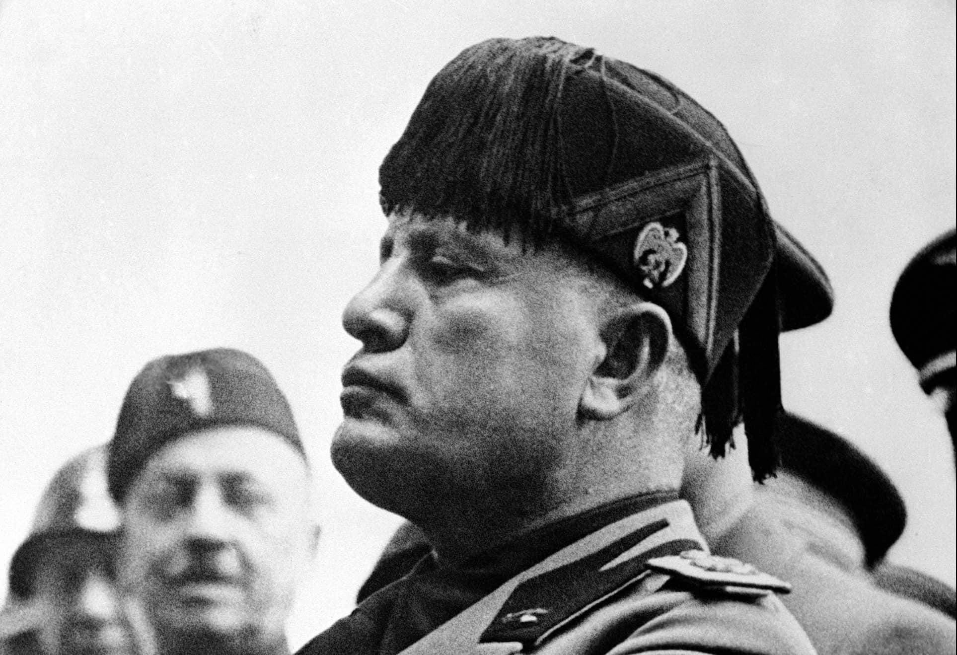 בחן את עצמך: האם המדינה שלך הופכת לפשיסטית?