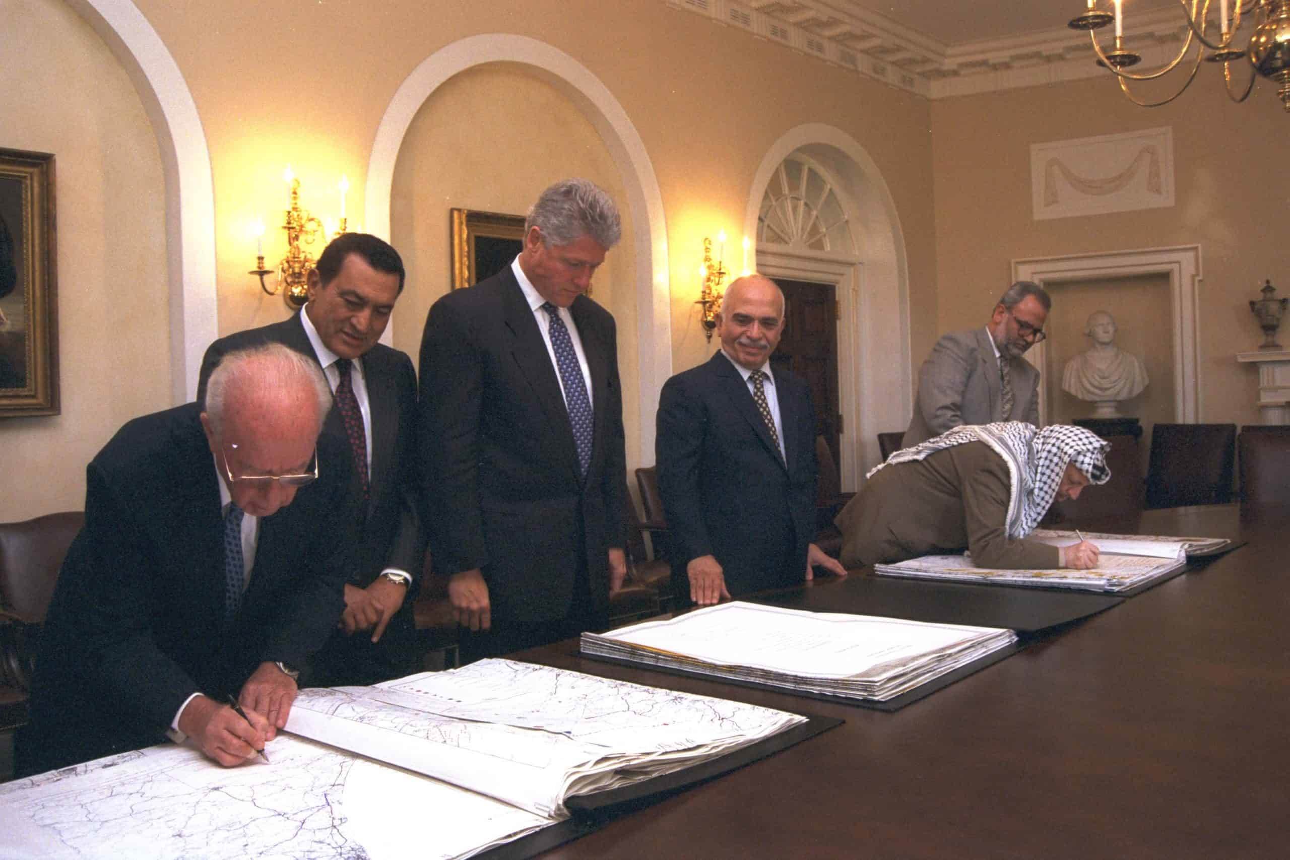 30 שנה לאוסלו: אילו אפשרויות נותרו לשני העמים?