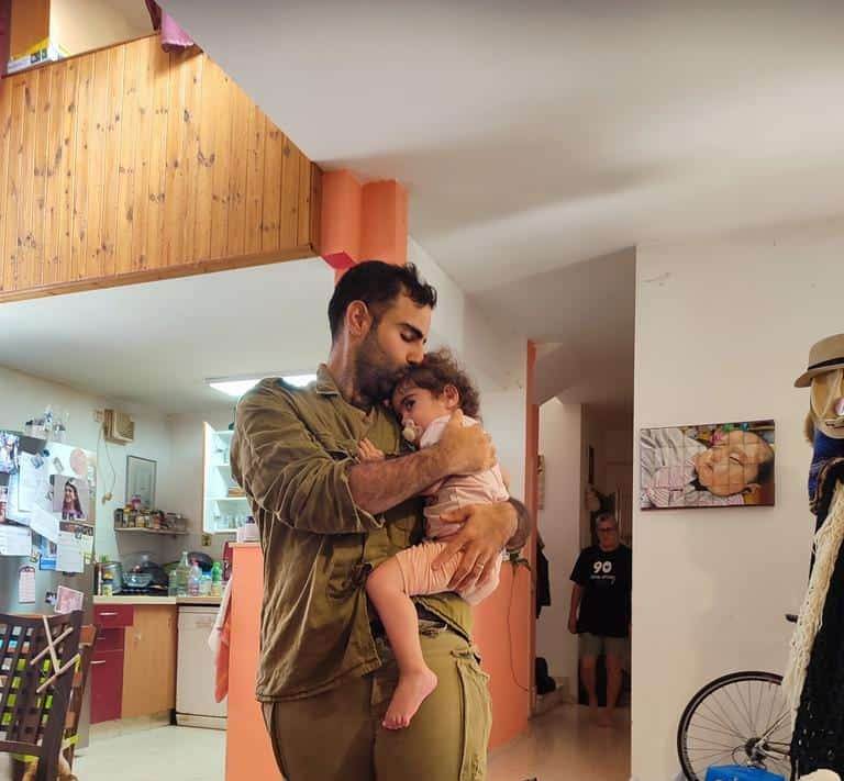 החזקתי סכין מטבח, חיבקתי את הילדים והתפללתי