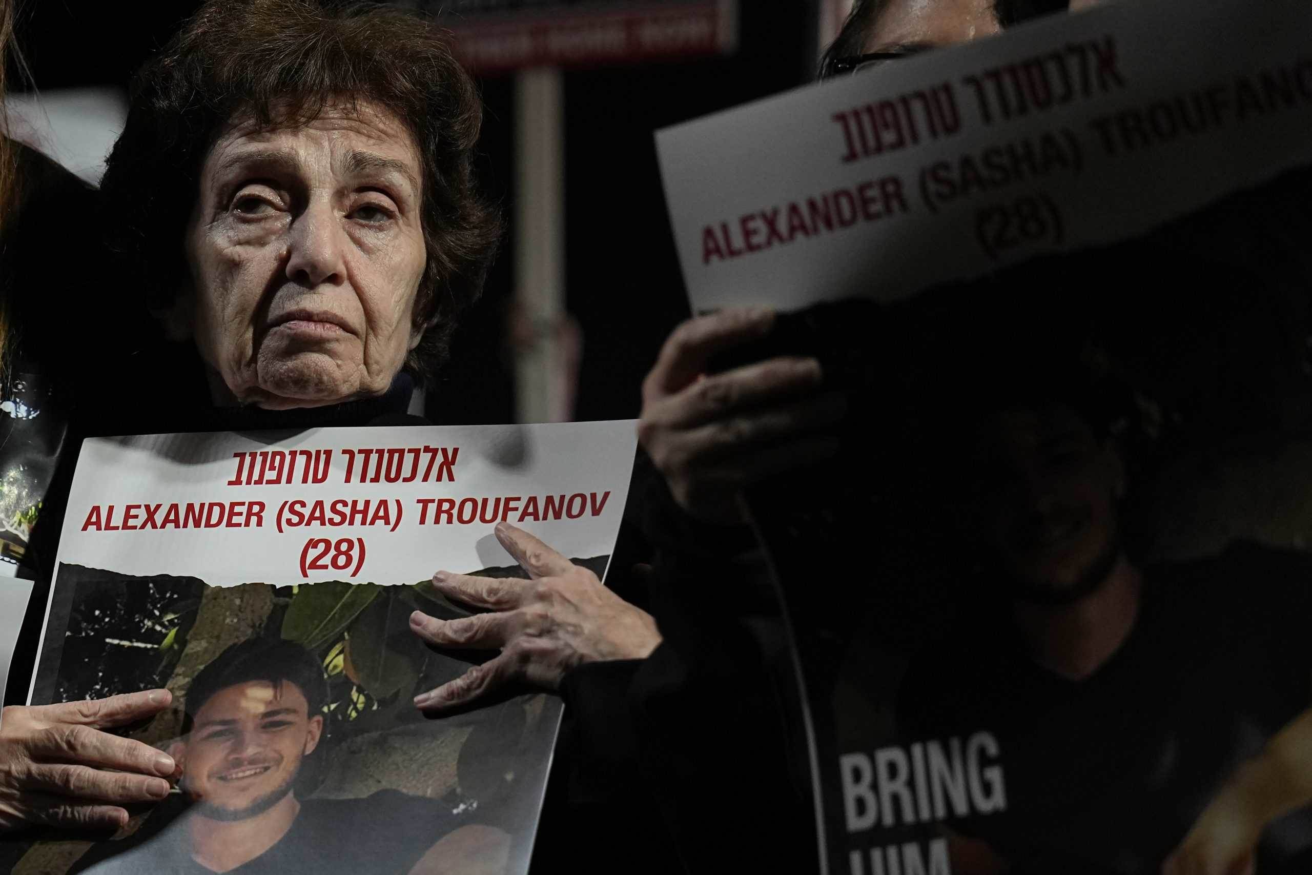 מפני שיבה נקום