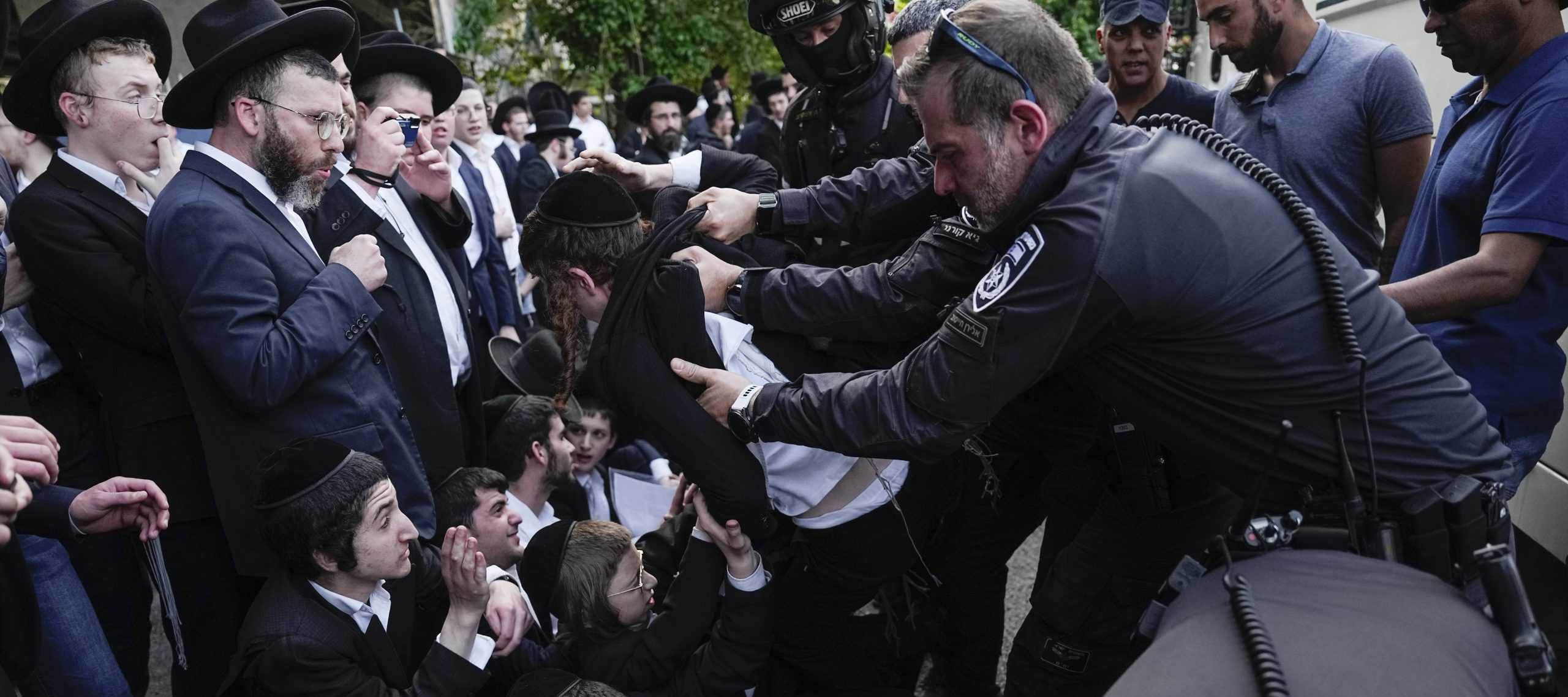 תפסיקו להתייחס לחרדים כמו לילדים