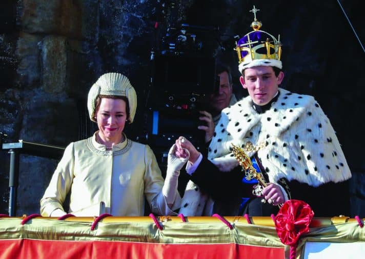 צ'רלס ואמו אליזבת בסדרה ה'כתר'